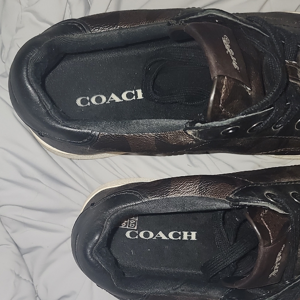 Coach Black Sneakers with Classic Low-Top Design - Picture 2 of 3